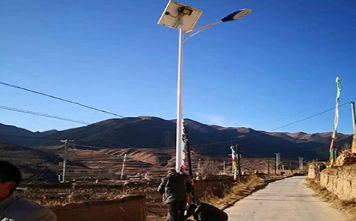 10月路灯采购就找 —— leyu能源照明